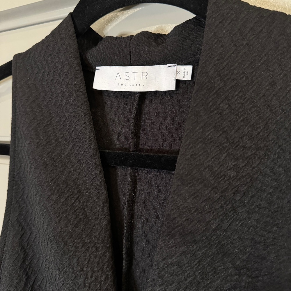 ASTR THE LABEL | Textured Body Con Dress Black Midi Size Small - Picture 6 of 12